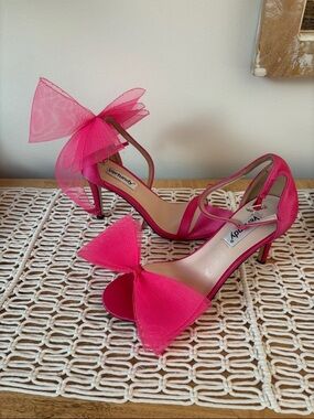 Hot Pink Bow-Accent Women's Sandals 8 💖